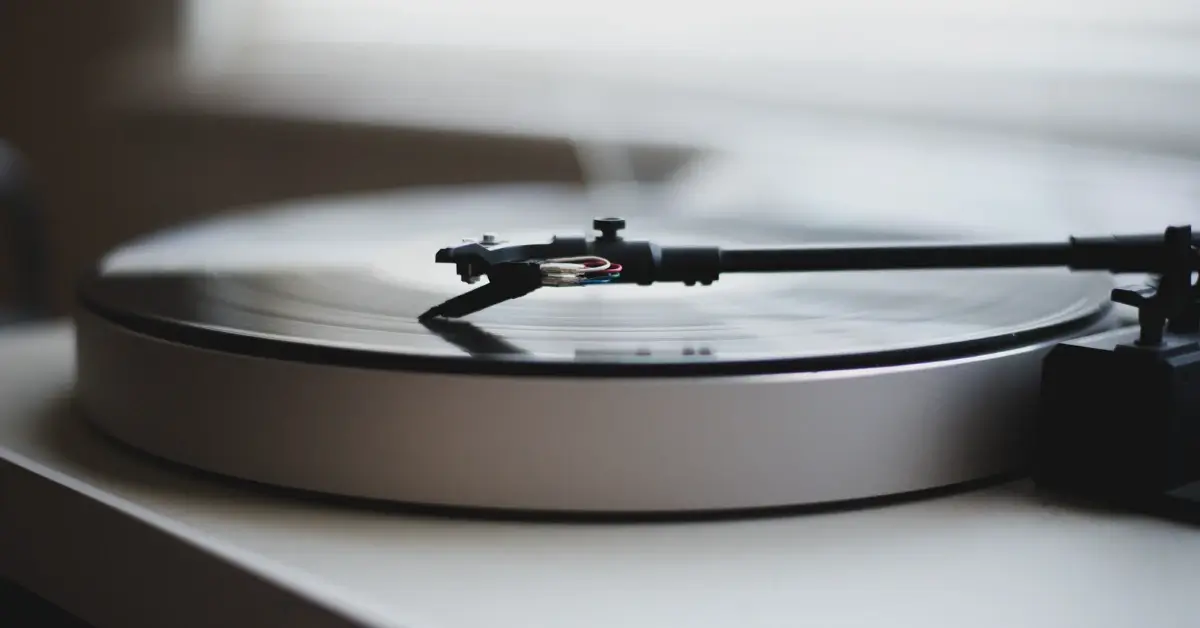 gifts for vinyl lovers