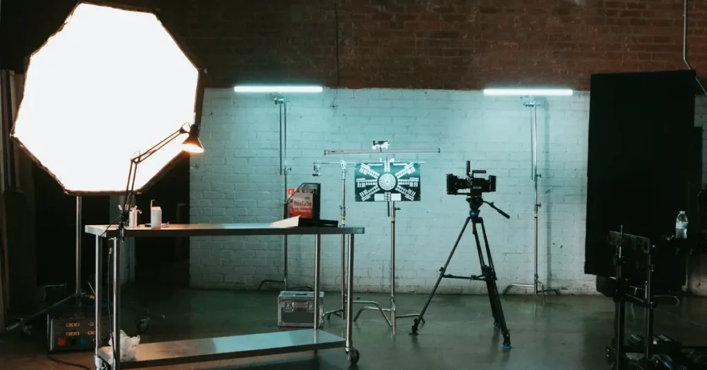 The Best Gifts For Filmmakers 2024: Cinematic Surprises 🎬 2 camera and lightning kit
