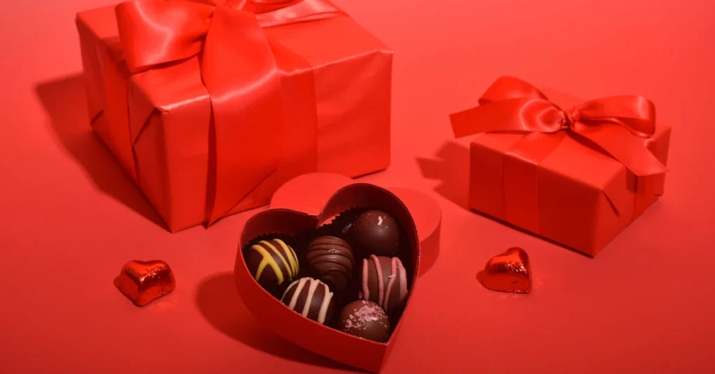 5 Senses Gift Ideas for Her 2024: 30 Unforgettable Gifts (#5 Will Surprise You!) 4 chocolate in a heart shaped box