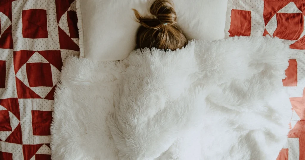 5 Senses Gift Ideas for Her 2024: 30 Unforgettable Gifts (#5 Will Surprise You!) 5 woman under white blanket